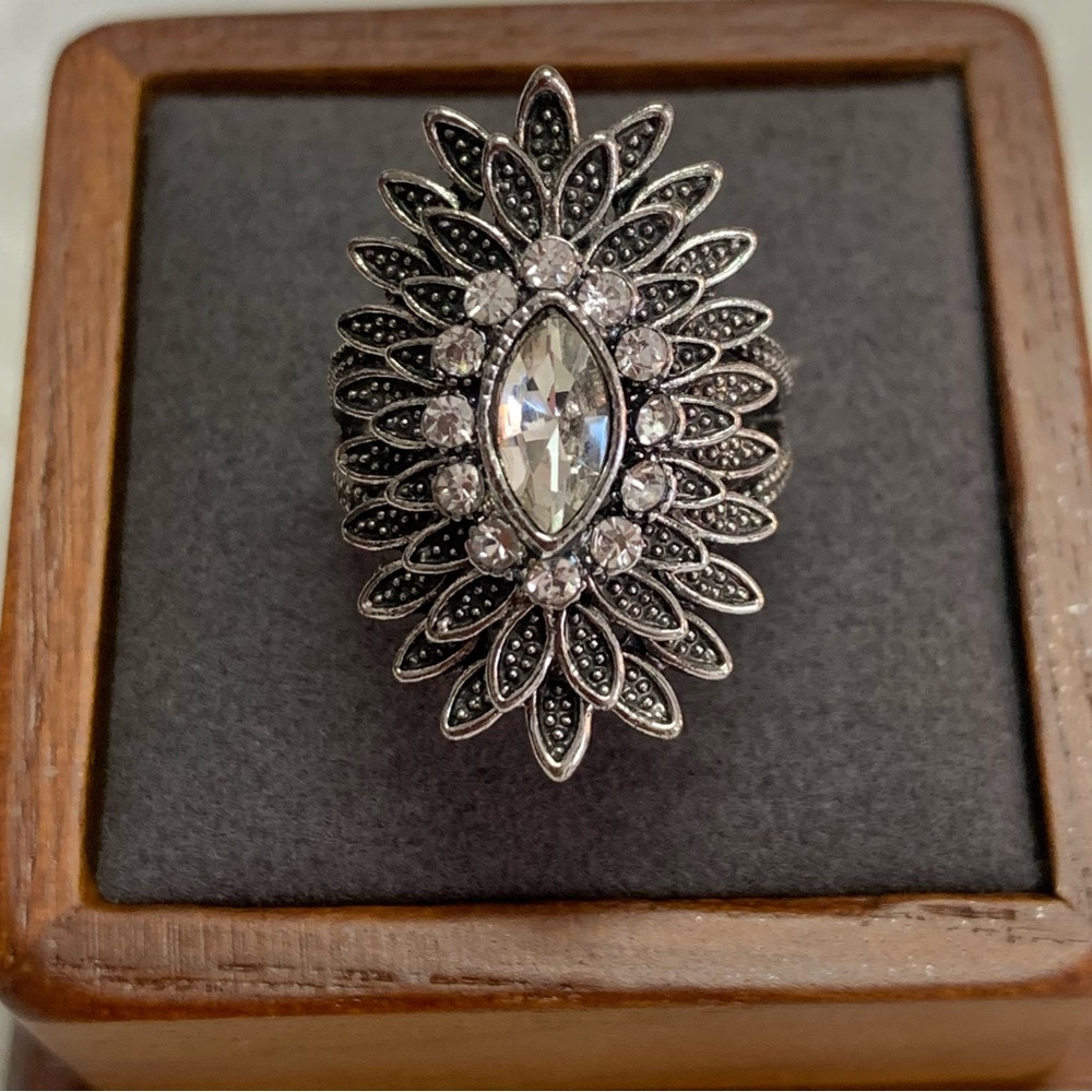Fashion statement ring silver plate marcasite.